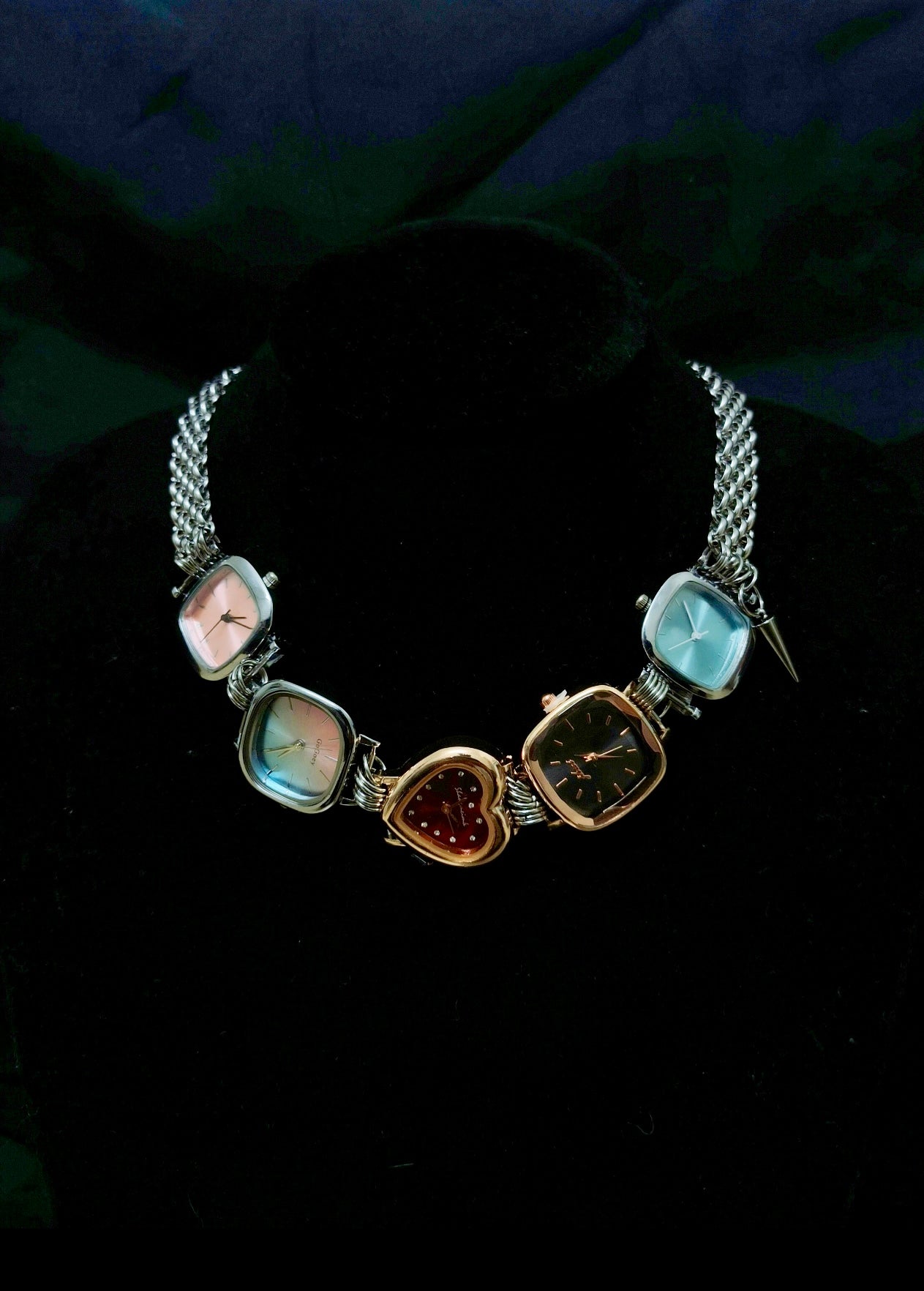 Center Rose heart time piece necklace